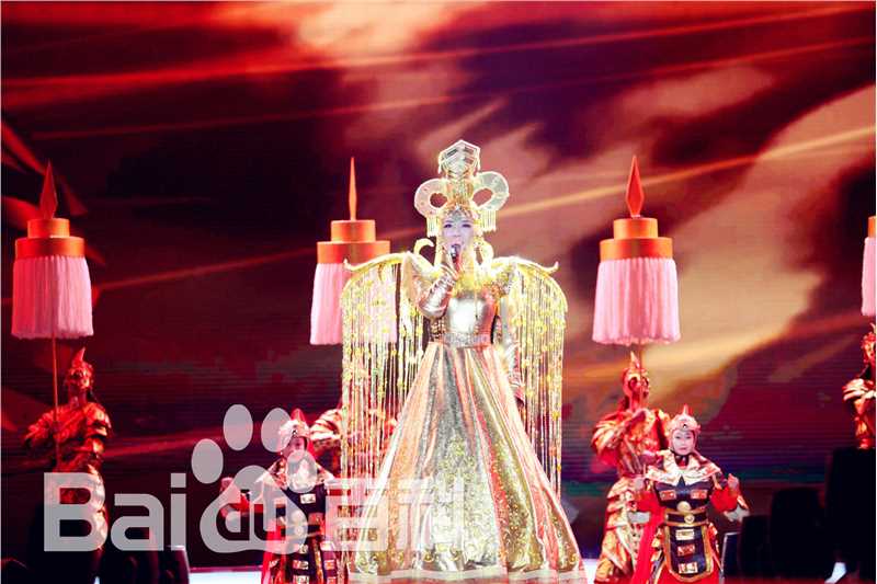 最新格格(Wonder)在首场个人演唱会《百合之夜》中的图集