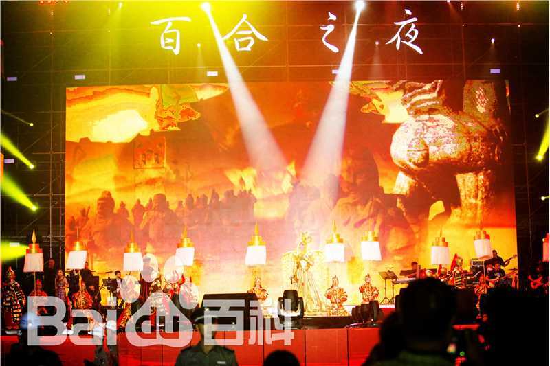 最新格格(Wonder)在首场个人演唱会《百合之夜》中的图集