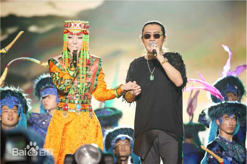 最新格格(Wonder)在首场个人演唱会《百合之夜》中的图集