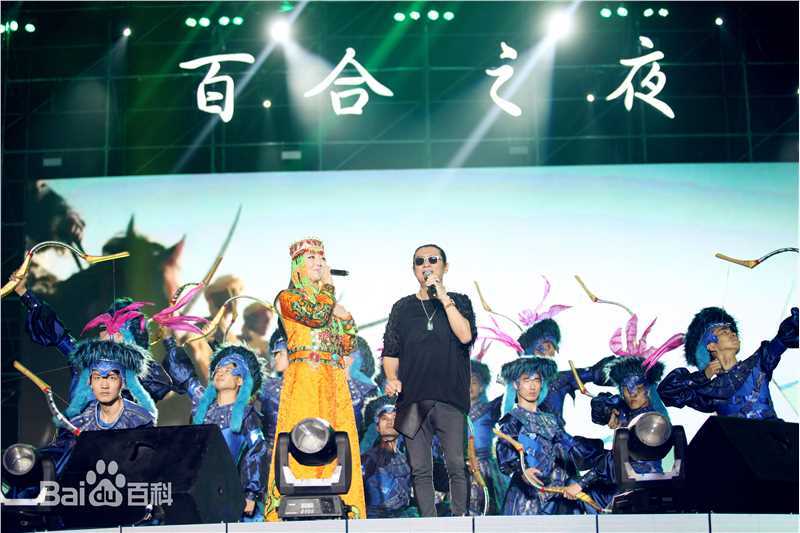 最新格格(Wonder)在首场个人演唱会《百合之夜》中的图集