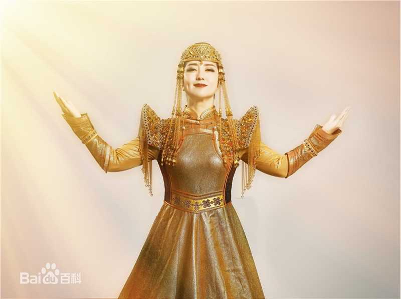 格格(Wonder)民族服饰性感图片壁纸