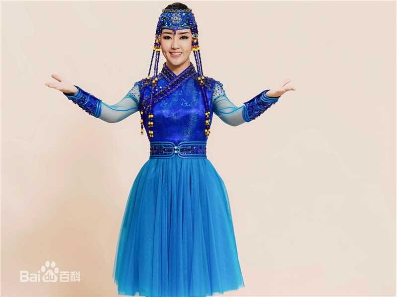 格格(Wonder)民族服饰性感图片壁纸