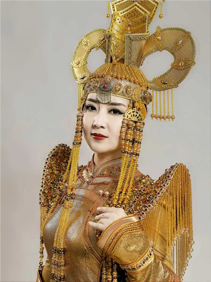 格格(Wonder)民族服饰性感图片壁纸