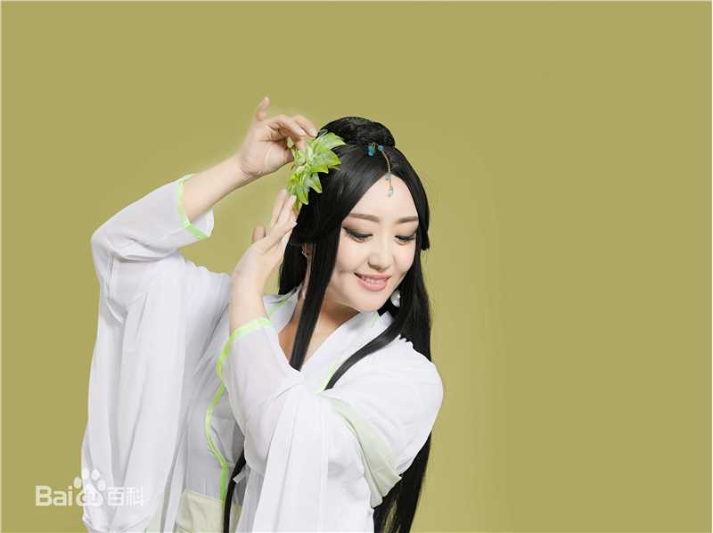 格格(Wonder)民族服饰性感图片壁纸