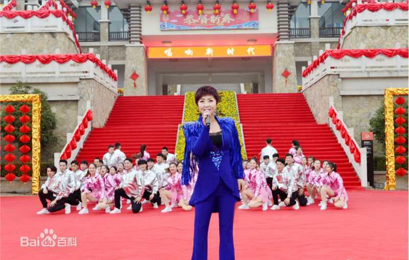 高清格格(Wonder)在录制《唱响新时代》组图中的图集