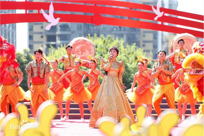 高清格格(Wonder)在录制《唱响新时代》组图中的图集