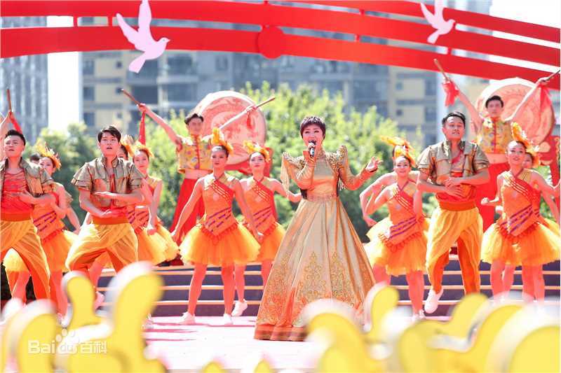 高清格格(Wonder)在录制《唱响新时代》组图中的图集