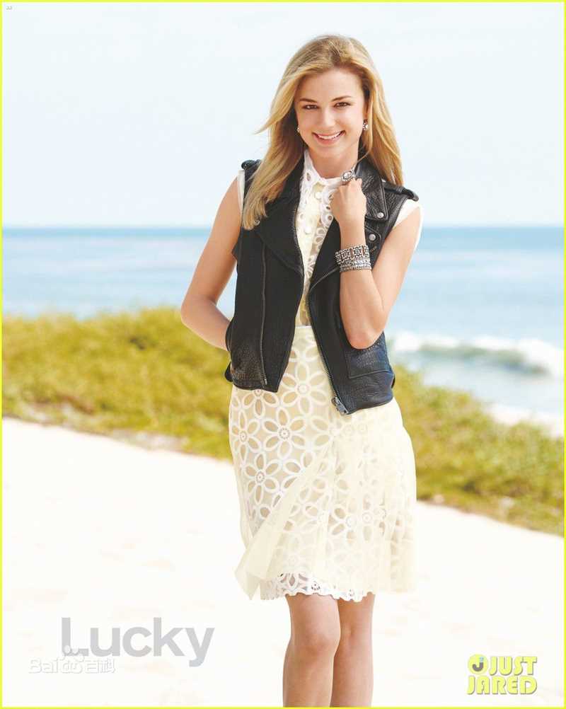 高清艾米丽·万凯普(Emily VanCamp)精彩图册