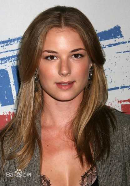 高清艾米丽·万凯普(Emily VanCamp)精彩图册