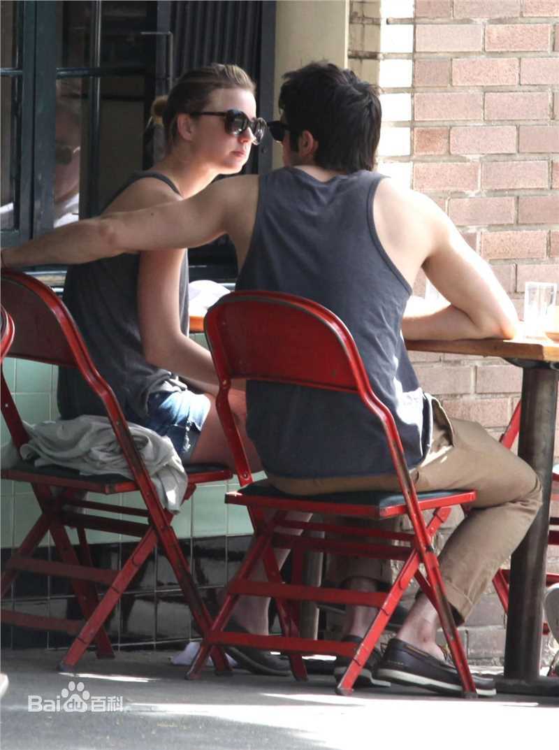 高清艾米丽·万凯普(Emily VanCamp)精彩图册