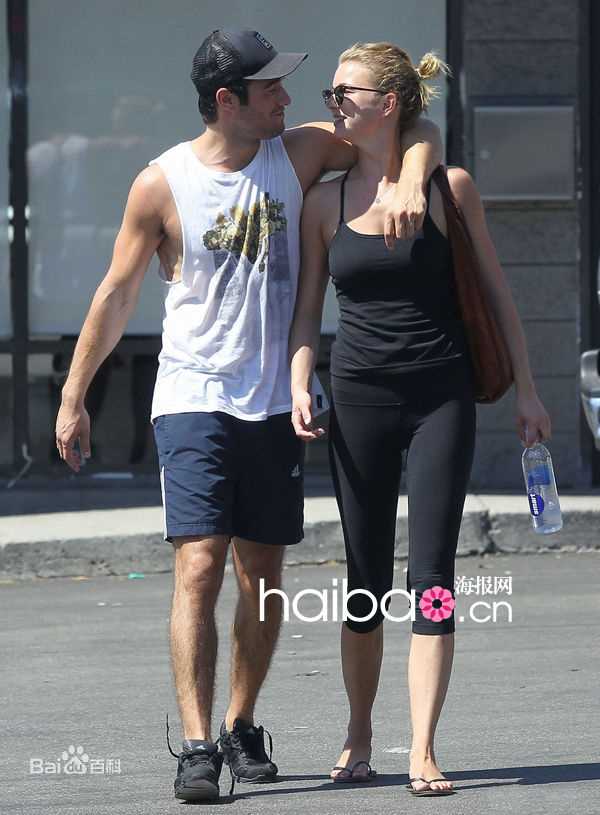 乔舒华·鲍曼(Joshua Bowman)艾米丽·万凯普与图片图册