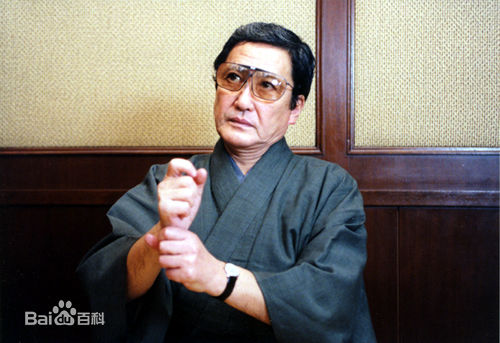 万屋锦之介(Maya Nishikonosuke)前后照片