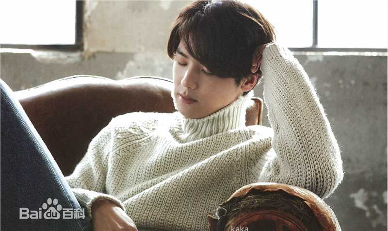 CNBLUE（Code Name BLUE）(/シーエヌブルー)鼓手姜敏赫图册