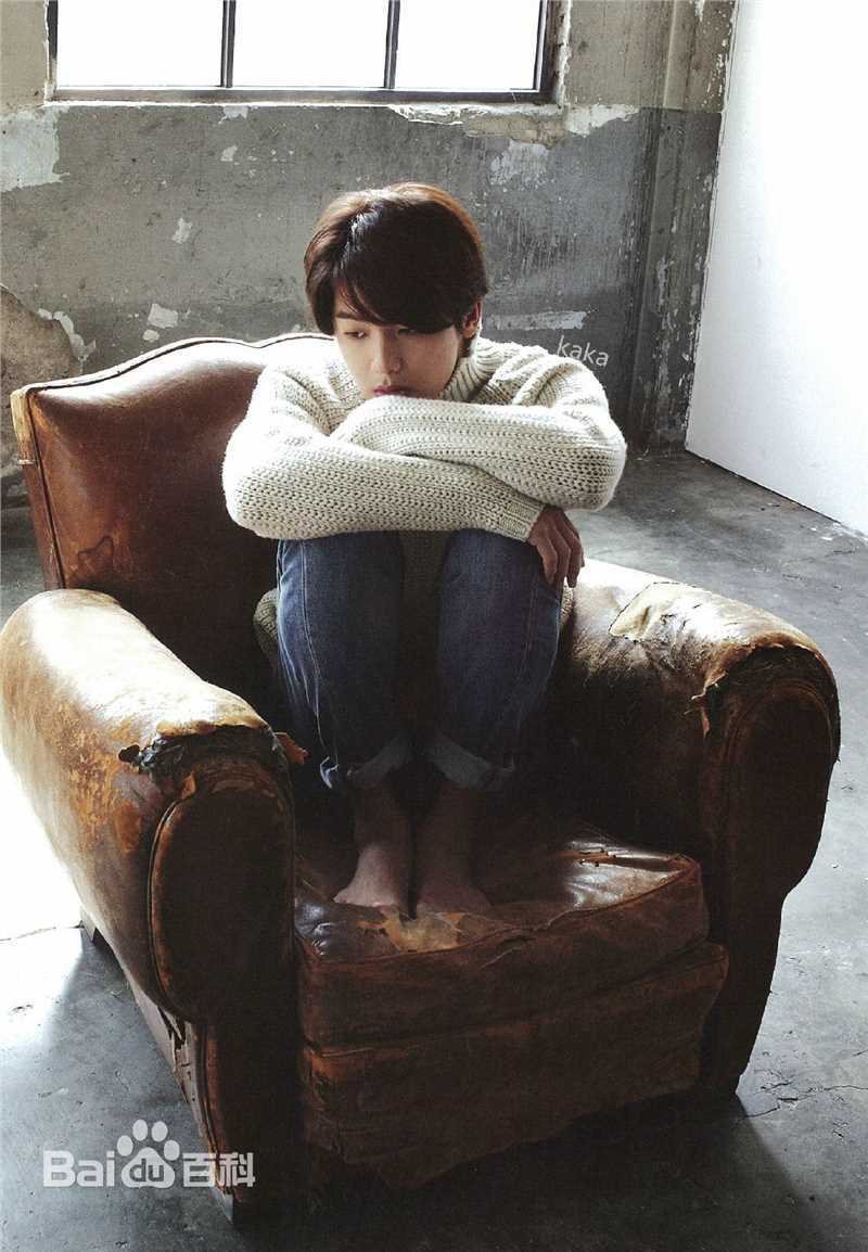 CNBLUE（Code Name BLUE）(/シーエヌブルー)鼓手姜敏赫图册