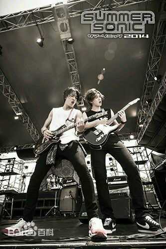 CNBLUE（Code Name BLUE）(/シーエヌブルー)演唱会图片性感图片壁纸