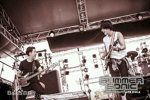 CNBLUE（Code Name BLUE）(/シーエヌブルー)演唱会图片性感图片壁纸