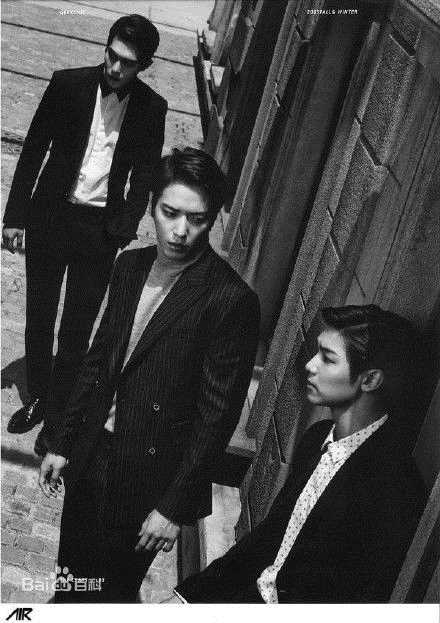 CNBLUE（Code Name BLUE）(/シーエヌブルー)代言图片素颜照壁纸