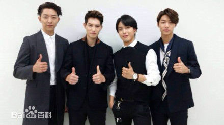 CNBLUE（Code Name BLUE）(/シーエヌブルー)生活合照性感图片图集