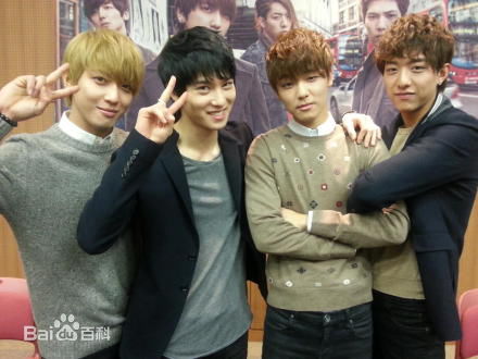 CNBLUE（Code Name BLUE）(/シーエヌブルー)生活合照性感图片图集