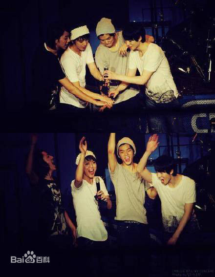 CNBLUE（Code Name BLUE）(/シーエヌブルー)生活合照性感图片图集