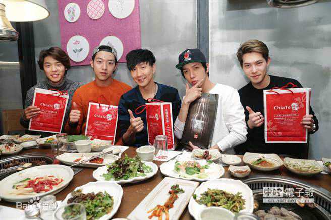 CNBLUE（Code Name BLUE）(/シーエヌブルー)生活合照性感图片图集