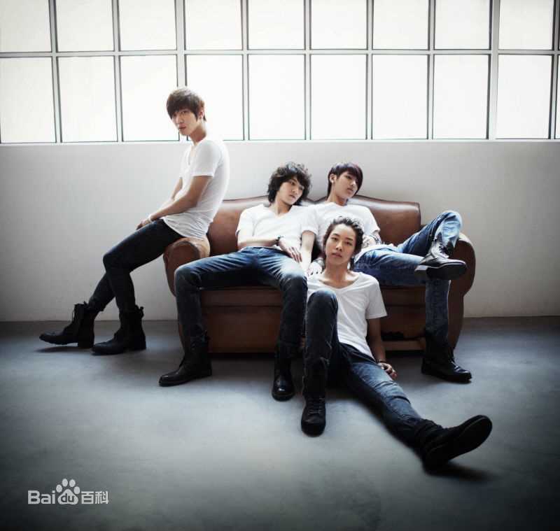 CNBLUE（Code Name BLUE）(/シーエヌブルー)专辑图片图册