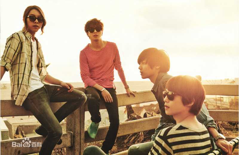 CNBLUE（Code Name BLUE）(/シーエヌブルー)专辑图片图册