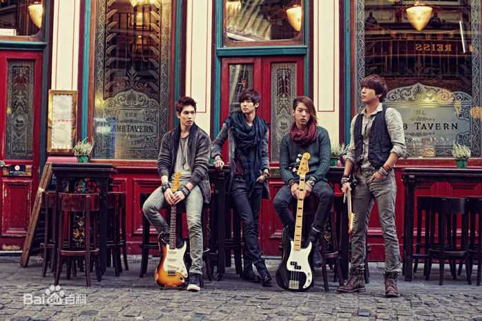 CNBLUE（Code Name BLUE）(/シーエヌブルー)专辑图片图册