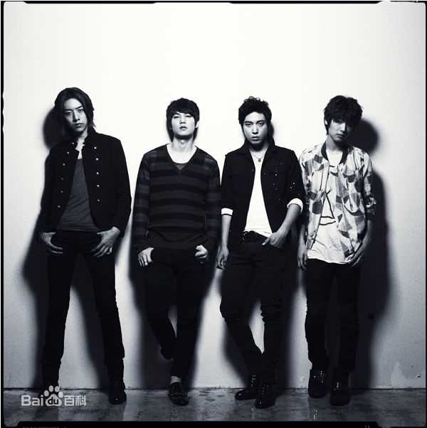 CNBLUE（Code Name BLUE）(/シーエヌブルー)专辑图片图册