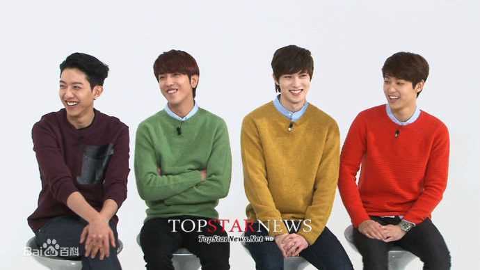 CNBLUE（Code Name BLUE）(/シーエヌブルー)一周的偶像生活照相册