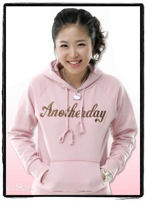 申智(/，Shin Ji，Leejiseon)荧幕中和生活中的壁纸壁纸