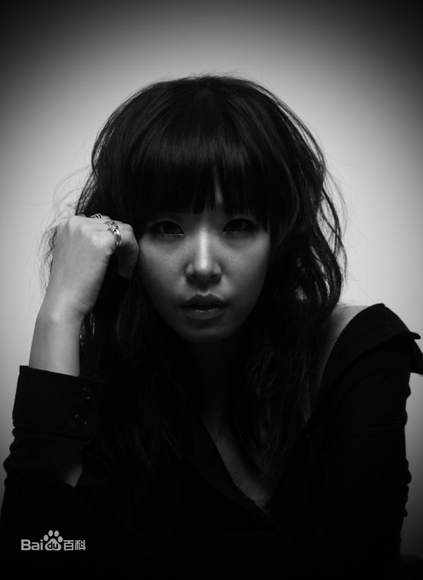 申智(/，Shin Ji，Leejiseon)荧幕中和生活中的壁纸壁纸