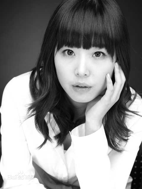 申智(/，Shin Ji，Leejiseon)荧幕中和生活中的壁纸壁纸