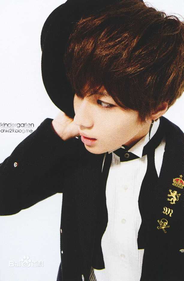 李泰民(/LeeTaemin)Magazine生活照