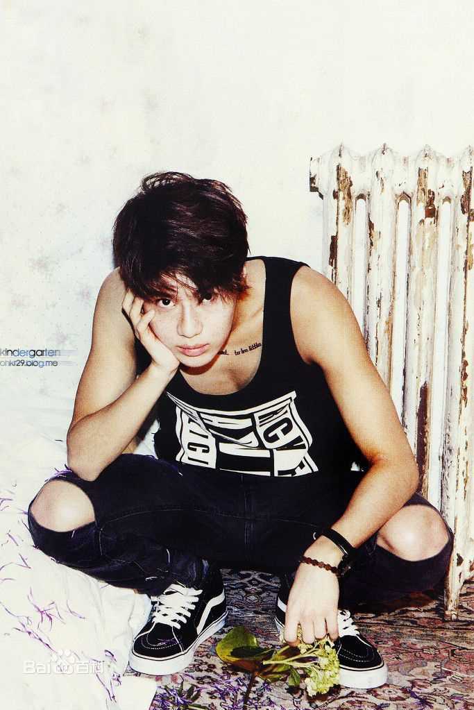 李泰民(/LeeTaemin)Magazine生活照