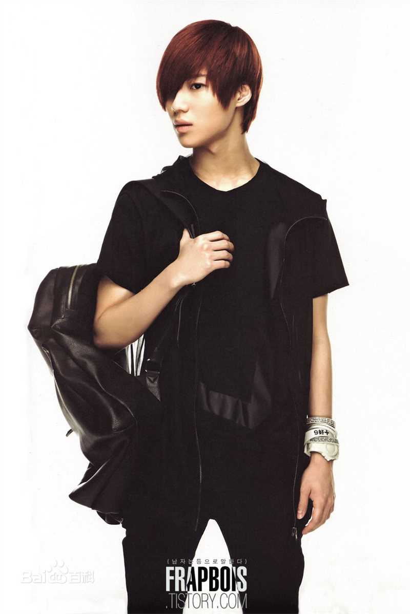 李泰民(/LeeTaemin)Magazine生活照