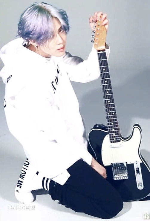 李泰民(/LeeTaemin)Magazine生活照