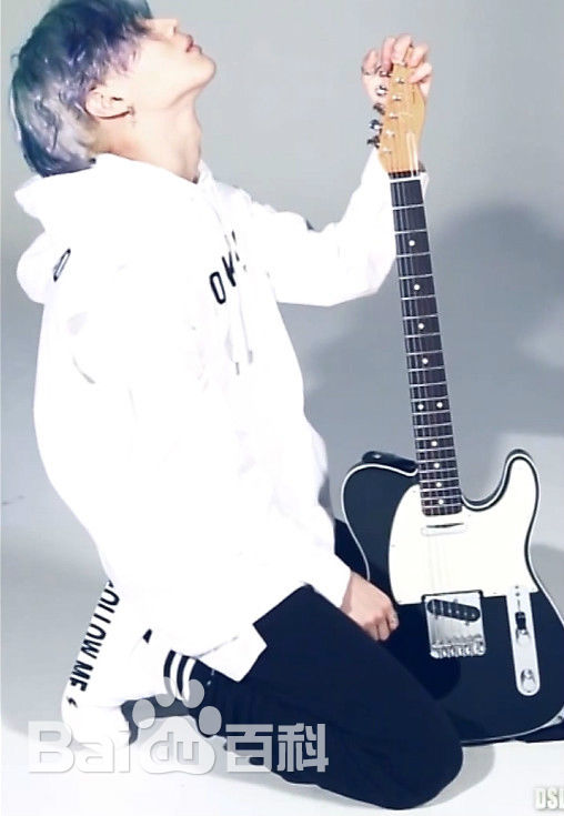 李泰民(/LeeTaemin)Magazine生活照