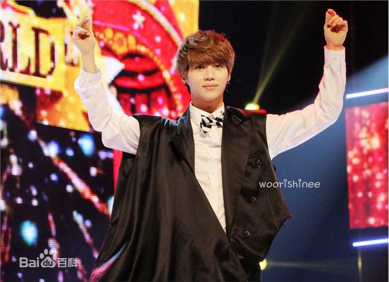 李泰民(/LeeTaemin)Live Show素颜照相册