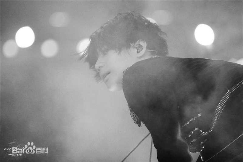 李泰民(/LeeTaemin)Live Show素颜照相册