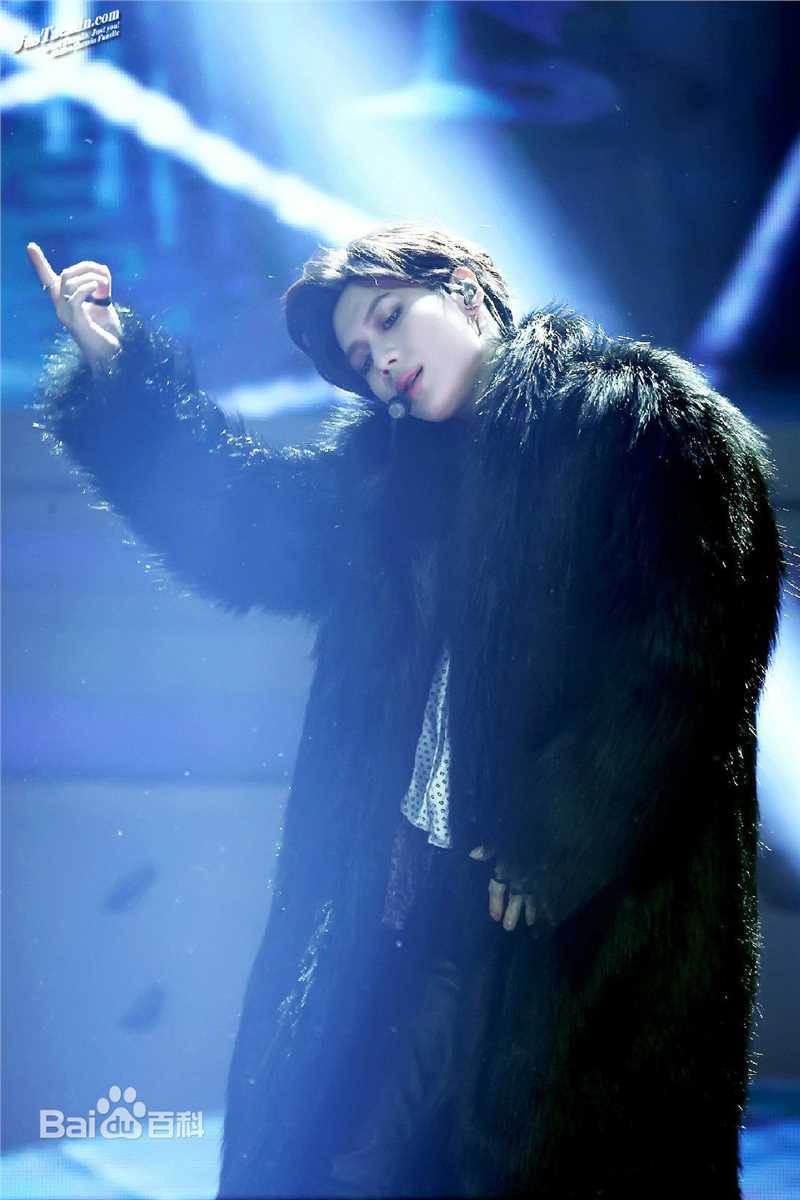 李泰民(/LeeTaemin)Live Show素颜照相册