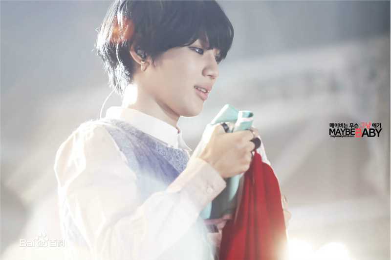 李泰民(/LeeTaemin)Live Show素颜照相册