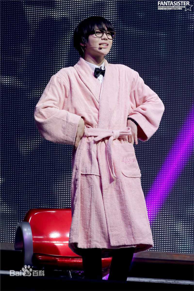 李泰民(/LeeTaemin)Live Show素颜照相册