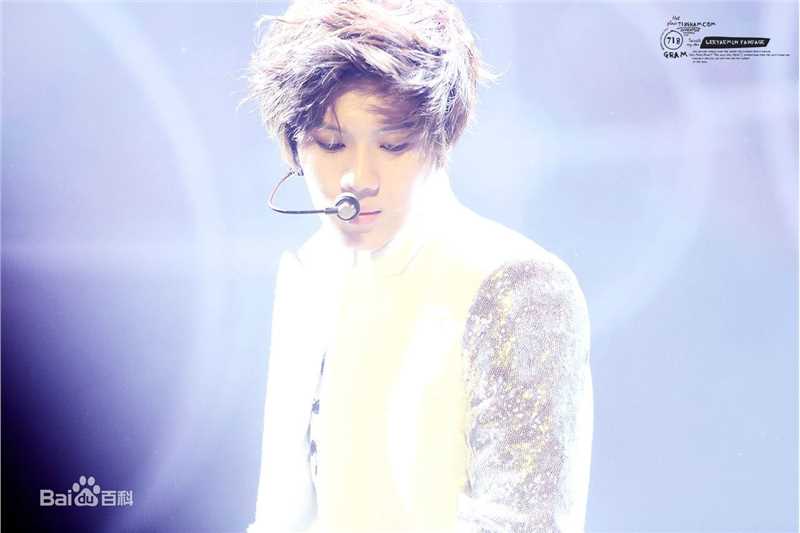 李泰民(/LeeTaemin)Live Show素颜照相册