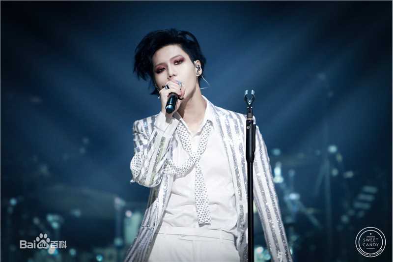 李泰民(/LeeTaemin)Live Show素颜照相册