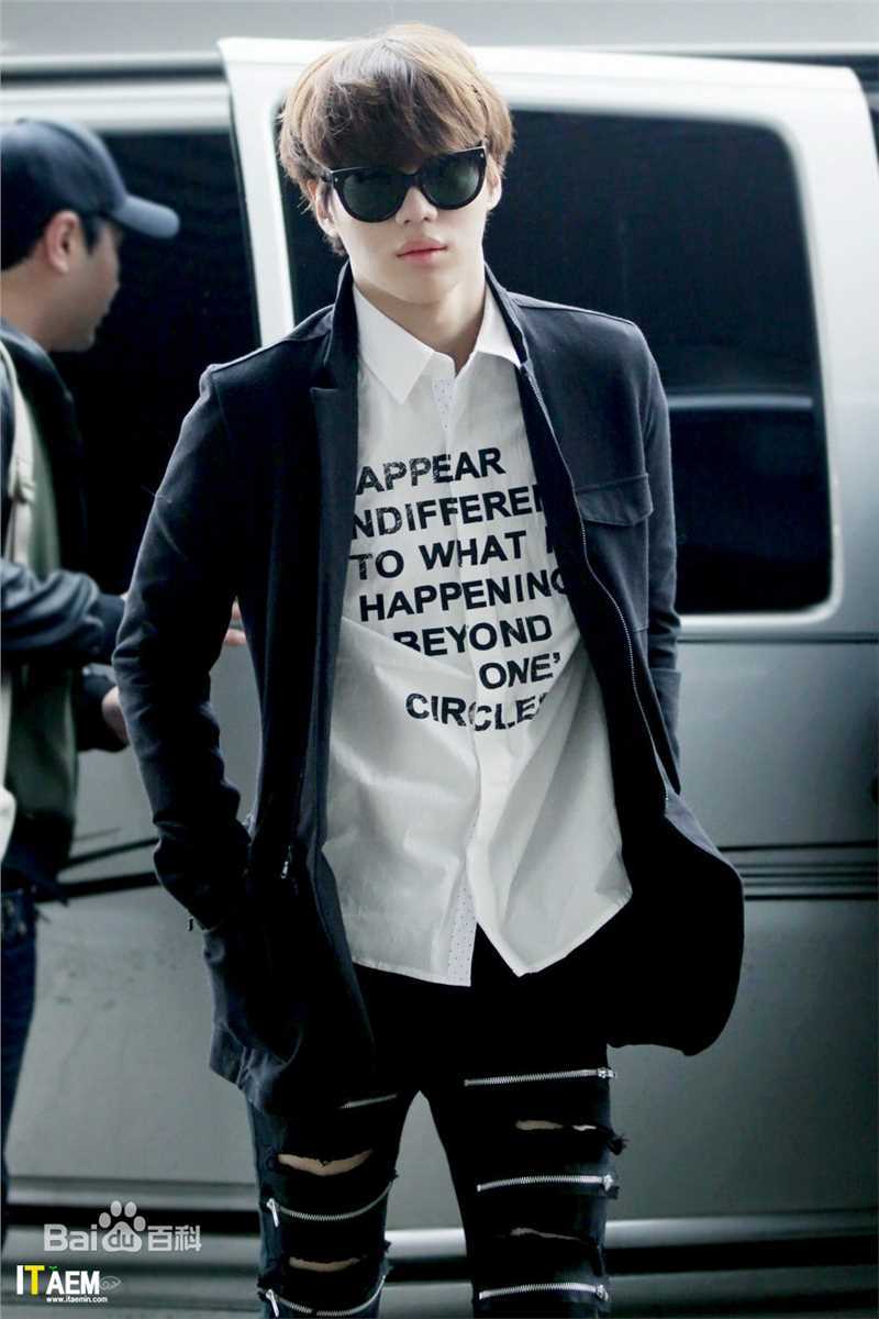 李泰民(/LeeTaemin)Street Snap素颜照相册