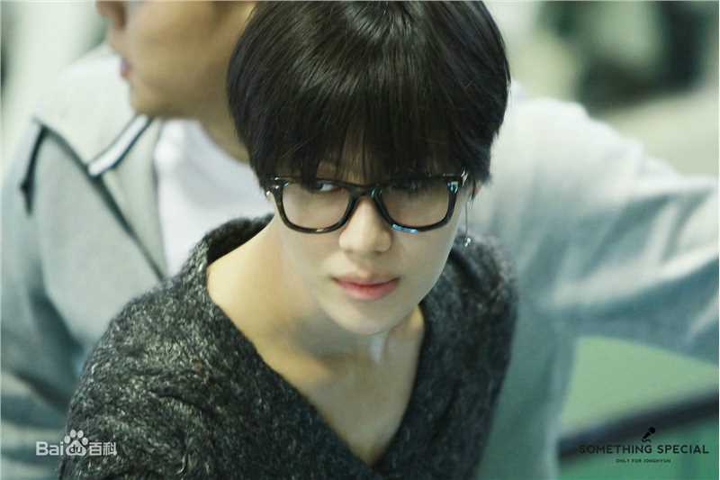 李泰民(/LeeTaemin)Street Snap素颜照相册