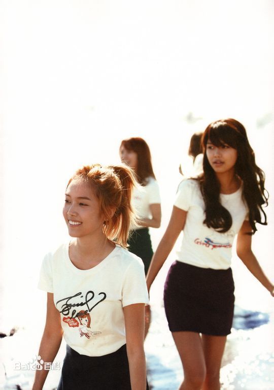 少女时代(韩文： 日文：しょうじょじだい 英文：Girls' Generation)少女 In Tokyo性感图片壁纸