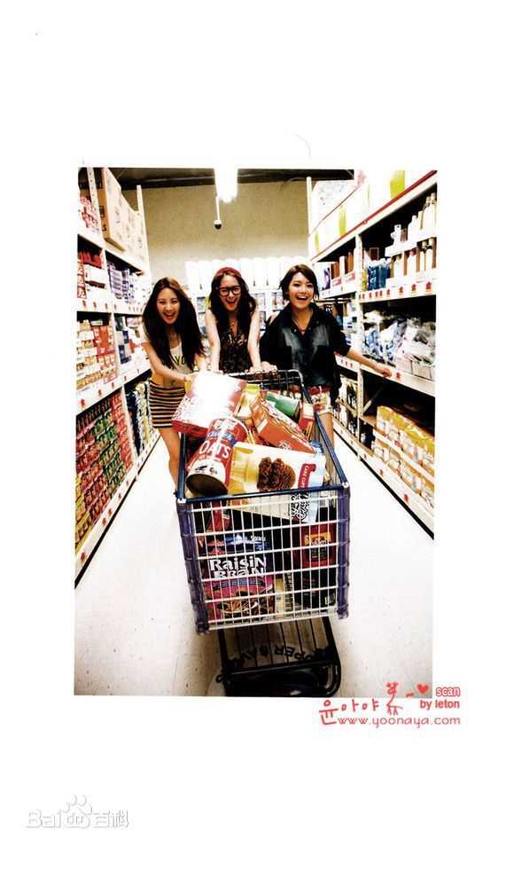 少女时代(韩文： 日文：しょうじょじだい 英文：Girls' Generation)最优质Holiday 相册