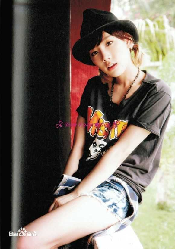 少女时代(韩文： 日文：しょうじょじだい 英文：Girls' Generation)最优质Holiday 相册